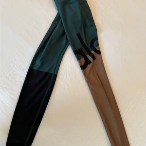 ALO Yoga Tricolor Leggings in Green, Black, and Brown
